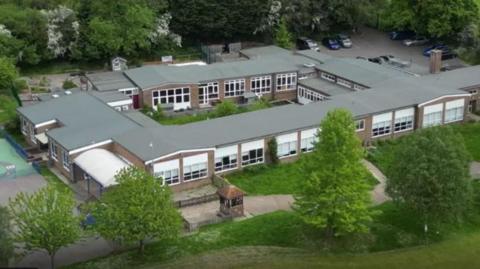 External image of Holy Cross CofE Primary school 