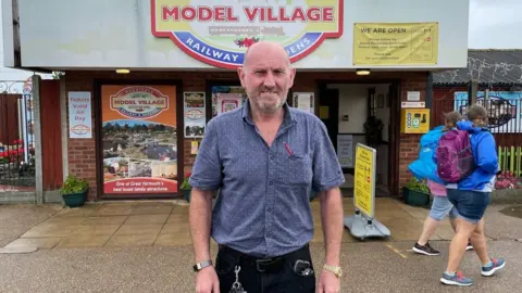 Mike Liggins/BBC Frank Newsome