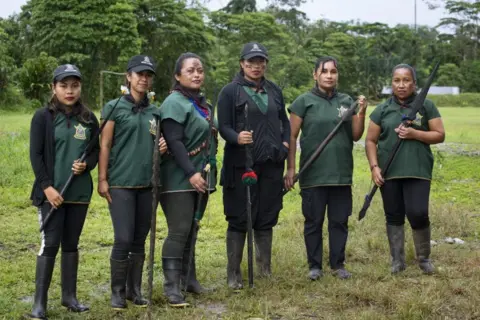 Goldman Environmental Prize Alexandra Narvaez and members of La Guardia