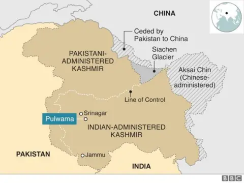 A map showing that Kashmir is divided between Pakistan and India