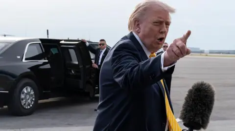 US President Donald Trump speaks to reporters in Palm Beach, Florida. Photo: 2 May 2026