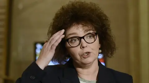 Pacemaker Carál Ní Chuilín