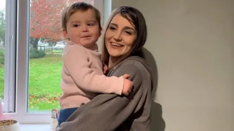 Family photo Elivia Bamber and daughter