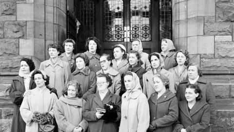 WILLIE DEERY Photo of mothers of Springtown Camp