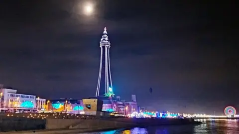 LDRS Blackpool Illuminations complete with lit-up Blackpool Tower