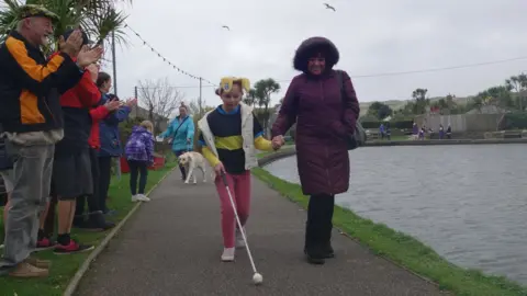 BBC Teyah doing the challenge