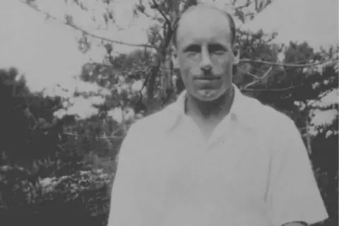 The Eric Liddell Community Soon after his Olympic triumph, Liddell returned to China to become a missionary