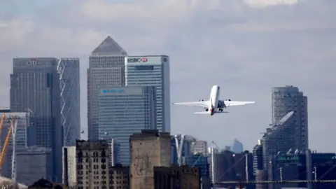 London City Airport resumes commercial flights