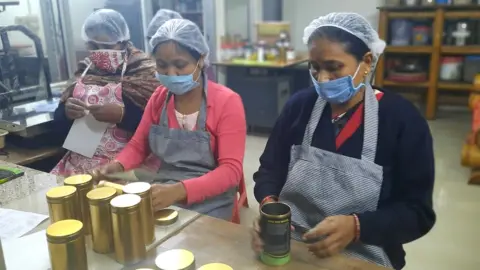 Dweller Aromica tea packers