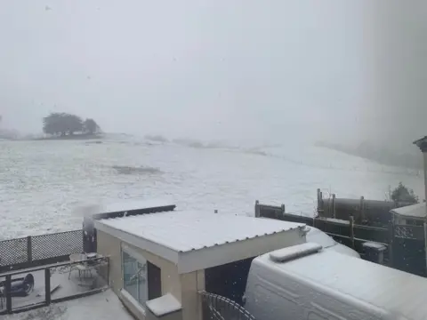 Jamie Stoke Snow in Halkyn