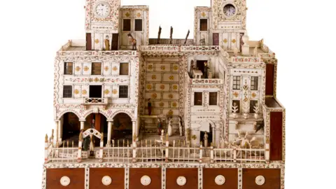 Peterborough Museum & Art Gallery A Mechanical Model of a French Palace made by prisoners of war at the Norman Cross Depot.