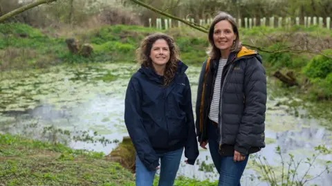 Affinity Water Charlotte Johnson, Senior Ecologist at Affinity Water (left)
Jilly McNaughton (right)