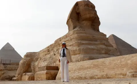 Reuters Melania Trump in Egypt. 6 Oct 2018