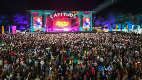 Dave J Hogan/Getty Images Thousands stand in front of the Obelisk Arena stage at Latitude