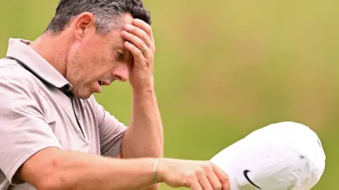 Rory McIlroy cuts a frustrated figure at Oakmont