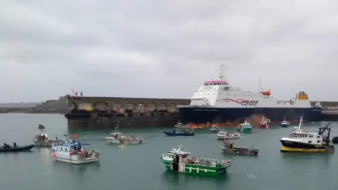 BBC French fishing boats blockading St Helier Harbour