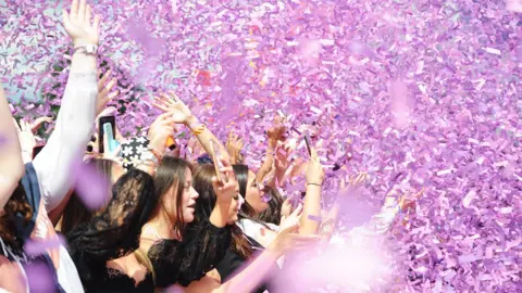 Confetti and fans