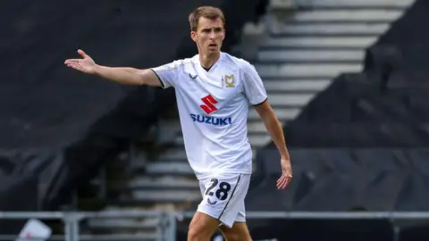 Tom Carroll during the second half of the Sky Bet League 2 match between MK Dons and Carlisle United