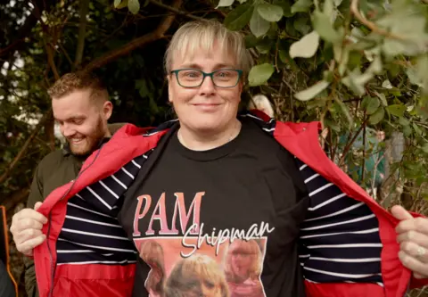 Stephen Fildes/BBC Fan Lisa Lacking showing disconnected  her t-shirt of Pam, played by Alison Steadman.