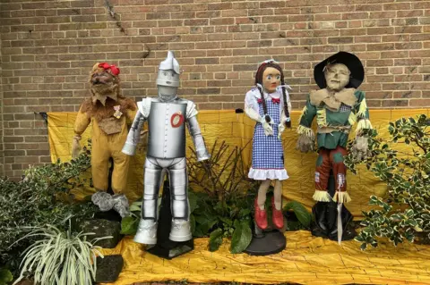 Duffield Arts Festival Scarecrows from The Wizard of Oz