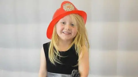 Facebook Alesha MacPhail