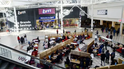 LDRS Middleton Grange Shopping Centre