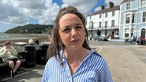 Woman looking into the camera