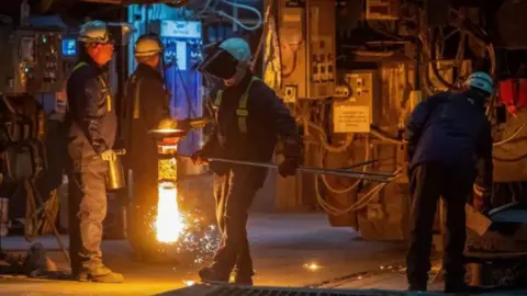 Getty Images Trabajadores del acero