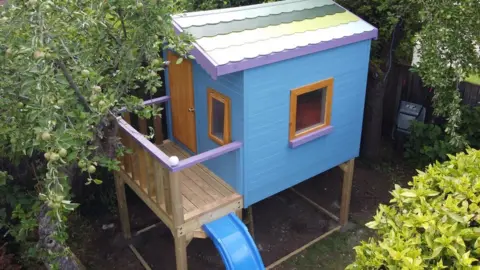 Jason Kneen Treehouse, Wiltshire