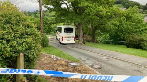 Bus on Neuadd Lane