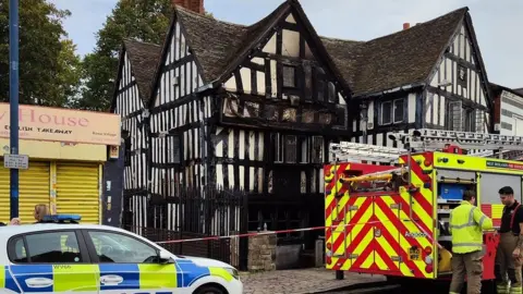 Billy Badu The damaged pub