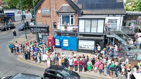 Phil Langley Sherwood mosaic crowd