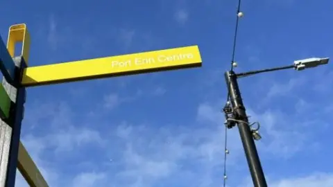 Port Erin street sign and streetlight