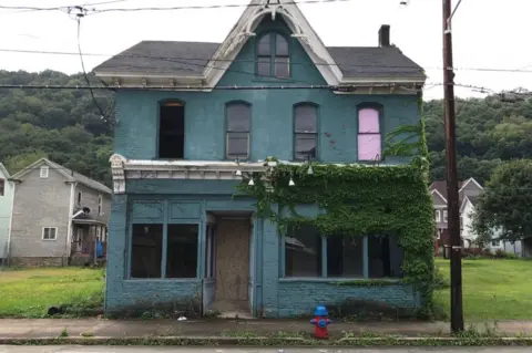 a rundown house in Johnstown