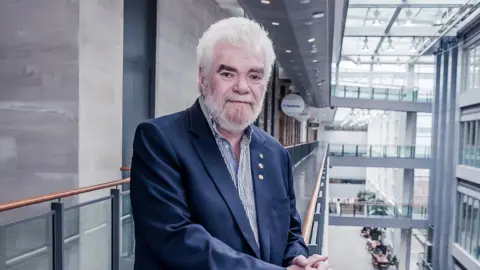 Brooke Wedlock/University of Manitoba Dr Frank Plummer