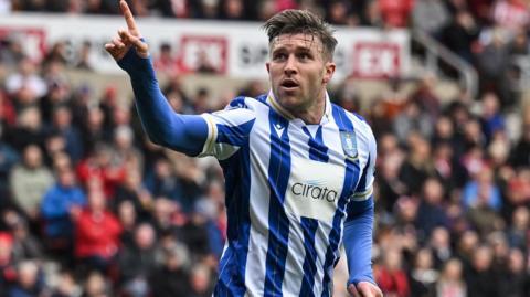 Josh Windass in action for Sheffield Wednesday