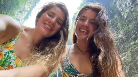 Hana Laurie Georgia and Melissa Laurie