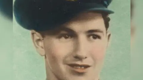 Commonwealth War Graves Commission Flight Lieutenant Vincent Bushy Parker