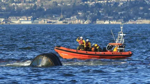 Iain Cameron rescue team