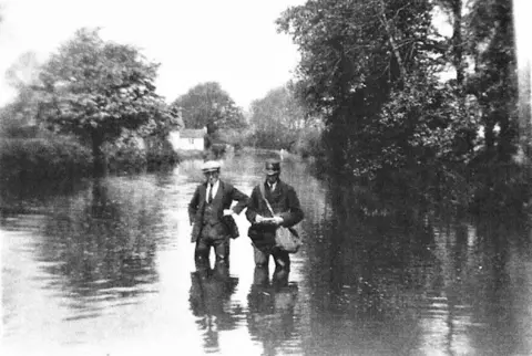 Fishlake History Society Percy Smith the postman in the flood of 1932, with David Duckitt