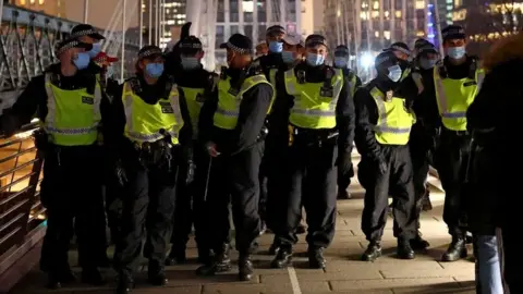 Reuters Met Police officers