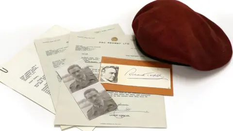 Tenants Auctioneers A beret and a portrait photo signed by Rihcard Todd with correspondence addressed to him