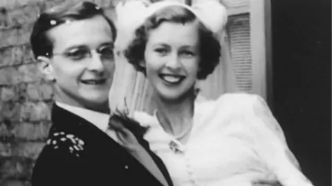 Wedding etiquette: How have customs changed since the 1950s?