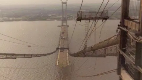 Gary Pidd Bridge under construction