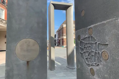 Cornhenge, Cornhill, Ipswich