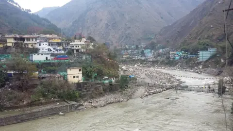 Ishwar Rauniyar The Kali river that flows between India and Nepal.