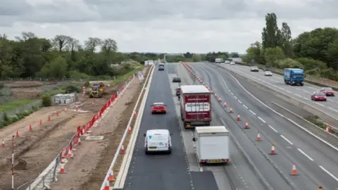 M4 near Langley and Slough to close for further smart motorway work