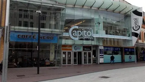 Jaggery / Geograph Outside the Capitol Centre in 2013.