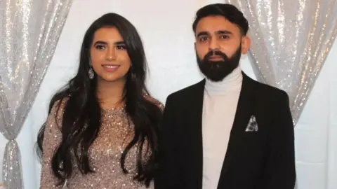 Maariyah Arshad Maariyah Arshad and her partner