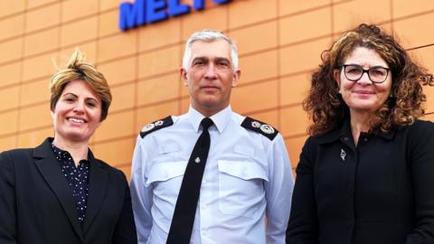 Emma Hardy (left) with colleague Dame Diana Johnson and Humberside Chief Constable Paul Anderson at the force headquarters at Melton.